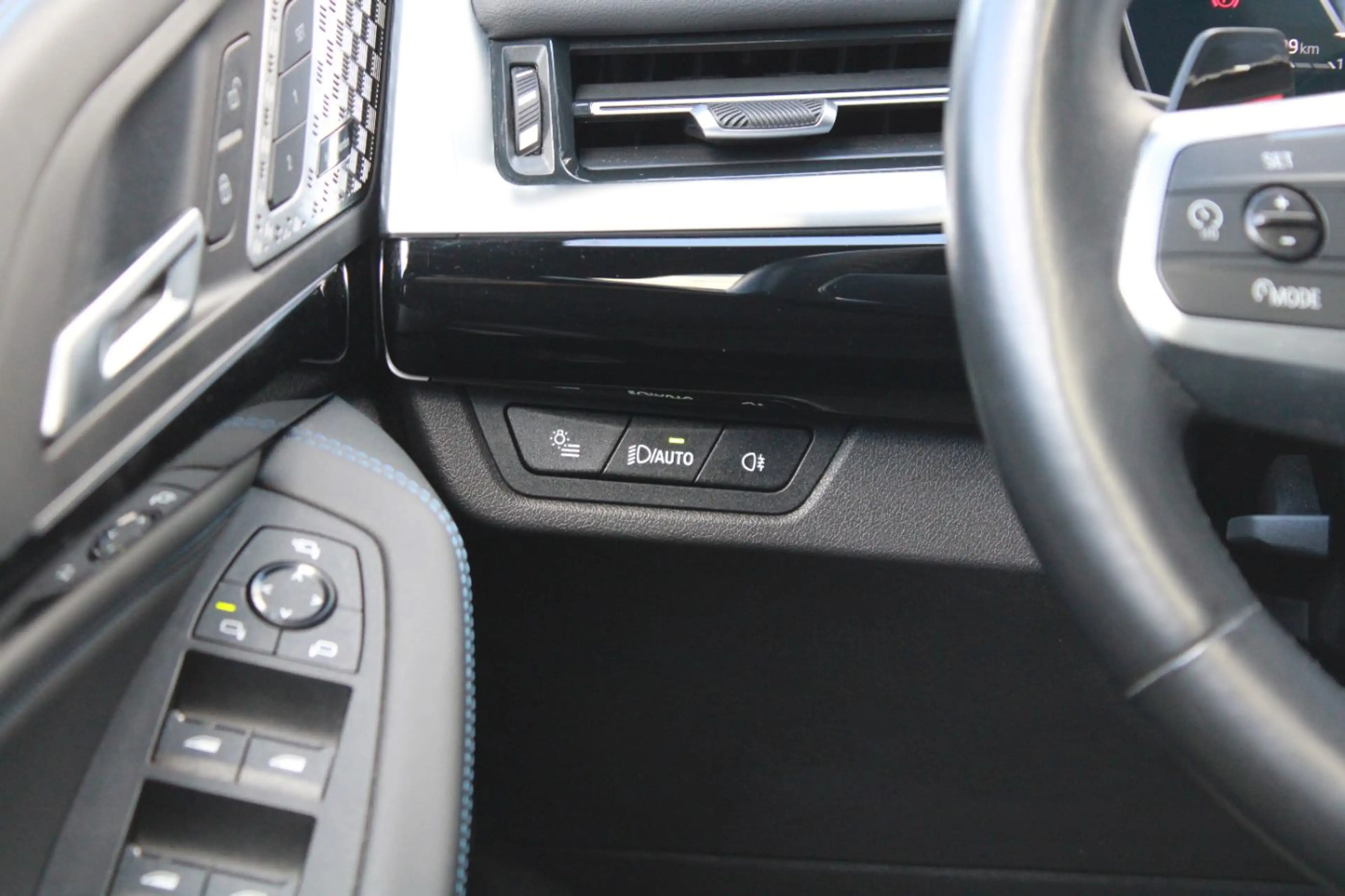 BMW 223 i xDrive M Sport Navi HeadUp DA+ 360 Cam AHK — photo 12