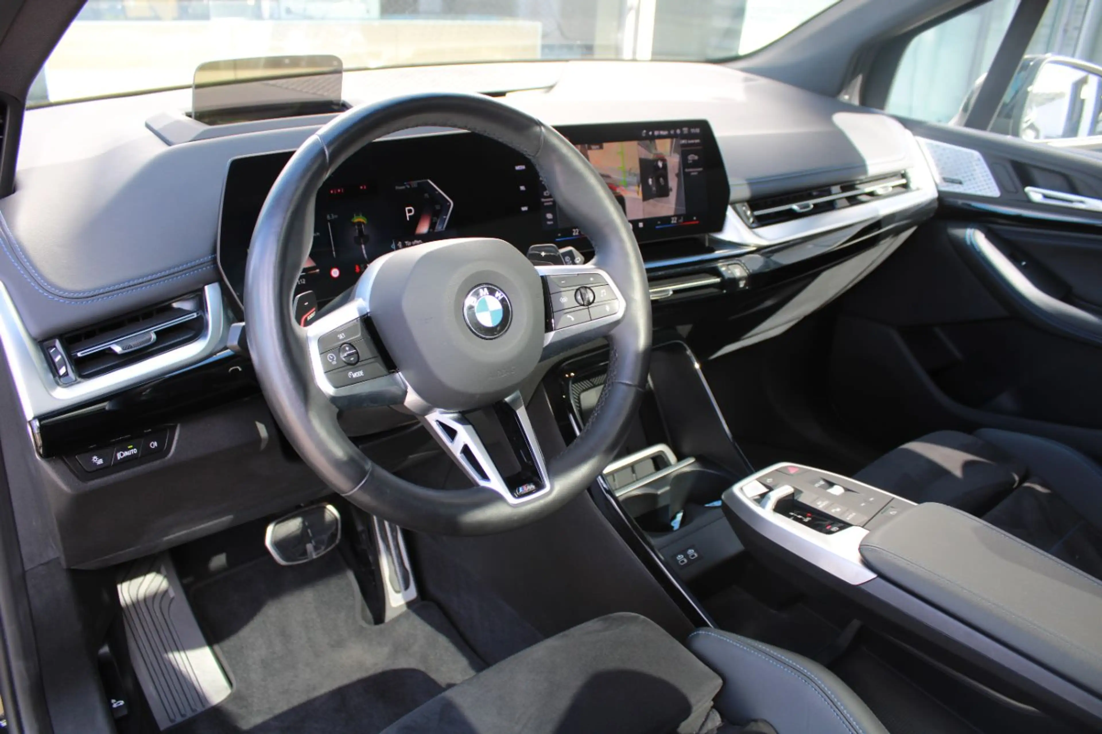 BMW 223 i xDrive M Sport Navi HeadUp DA+ 360 Cam AHK — photo 10