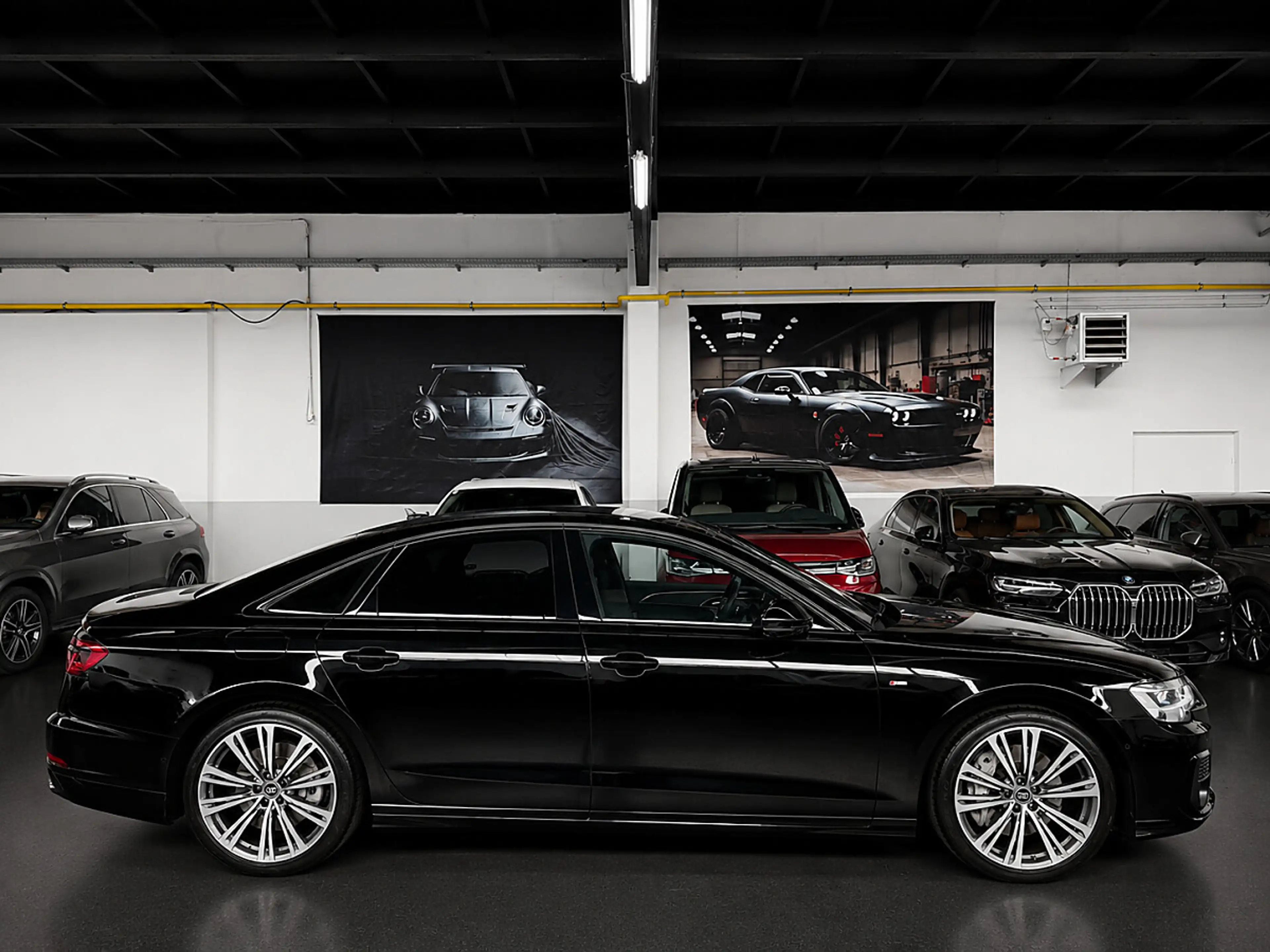 Audi A8 — photo 7