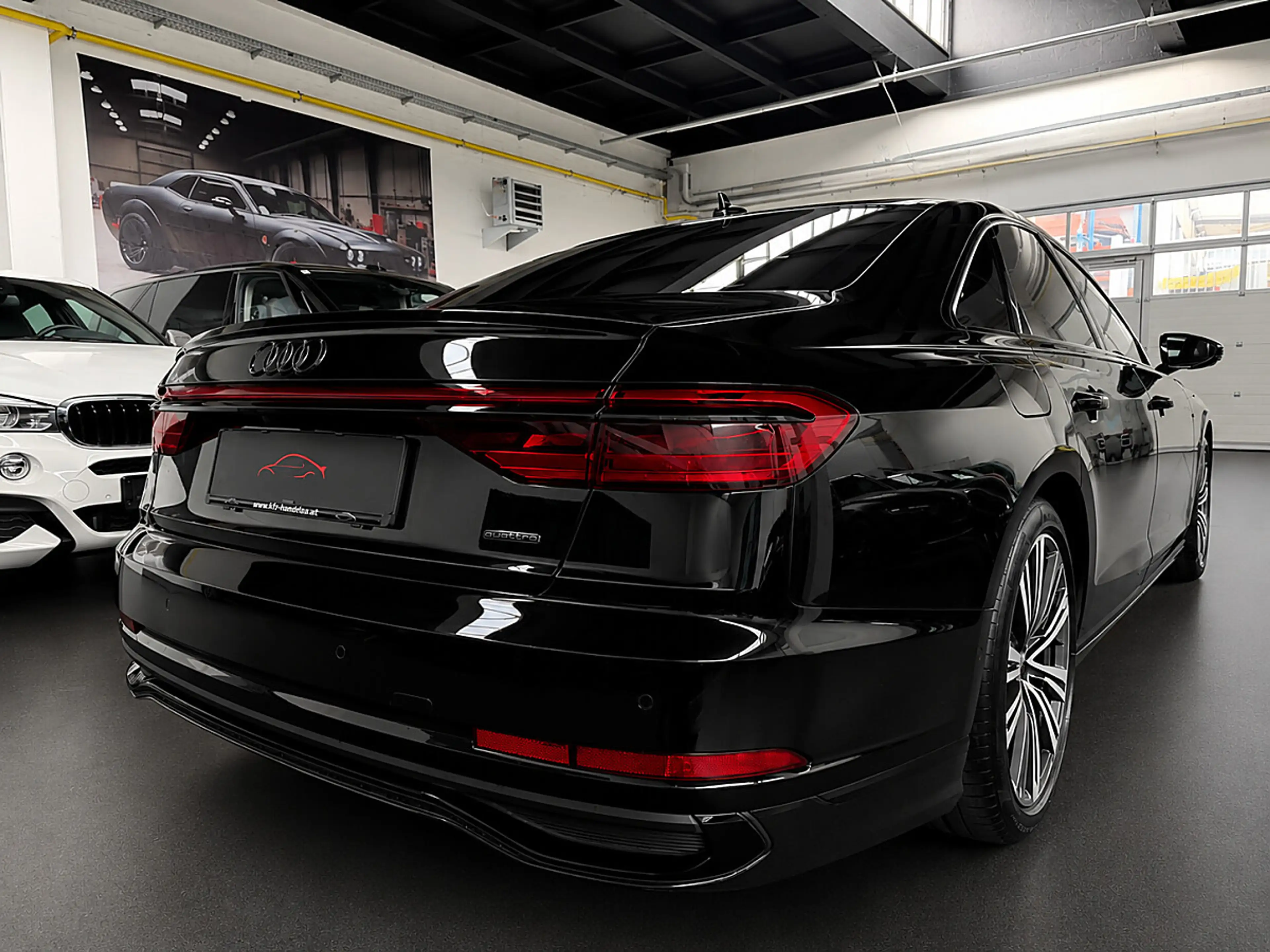 Audi A8 — photo 4