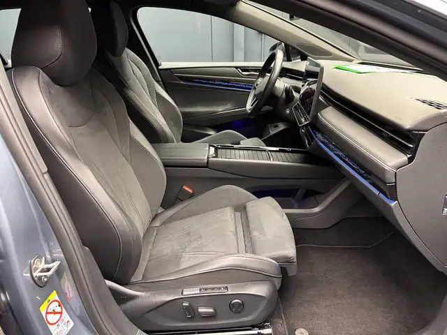Volkswagen ID.7 view 10
