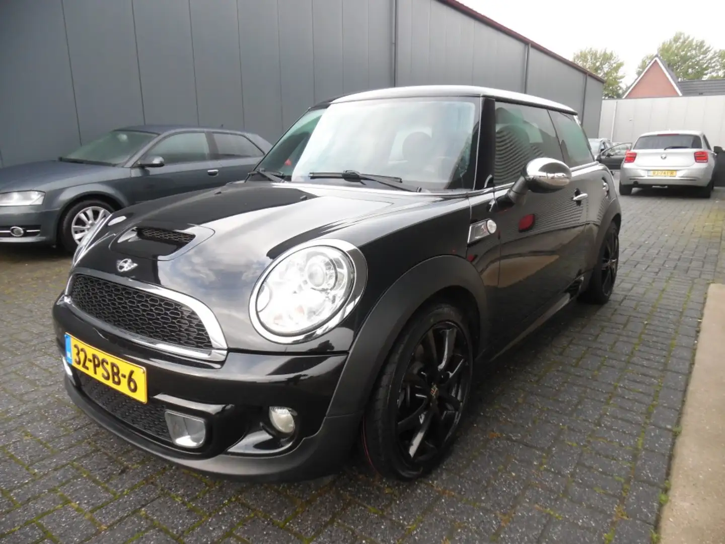 MINI Cooper S 1.6 COOPER S CHILI Zwart - 1