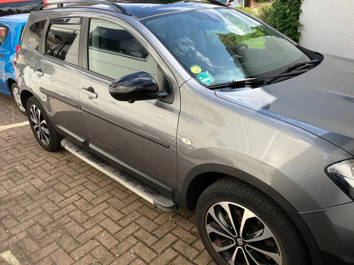 Nissan Qashqai+2 Qashqai Diesel 1.6 dCi DPF 4x4 Start/Stop 360 Gris - 1