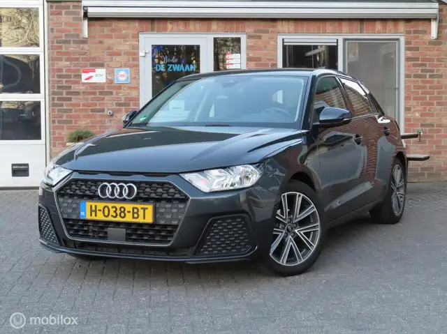 Audi A1 Sportback 25 Epic|Parkeersensor V/A|Carplay|Harman