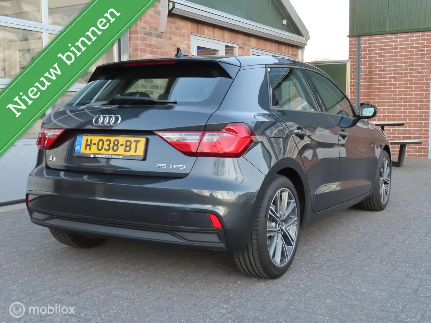 Audi A1 Sportback 25 Epic|Parkeersensor V/A|Carplay|Harman Gris - 2