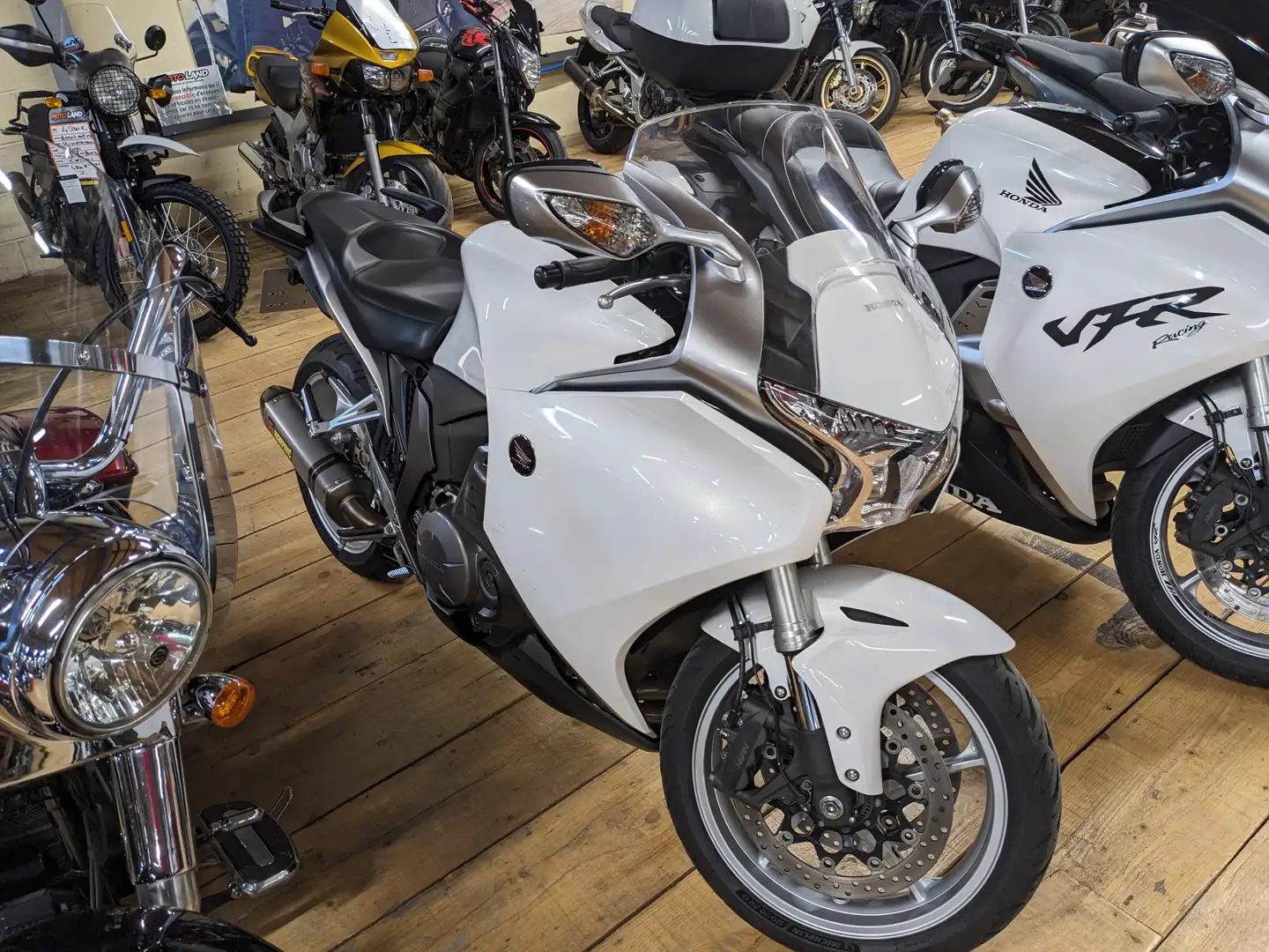 Honda VFR 1200 Білий - 1
