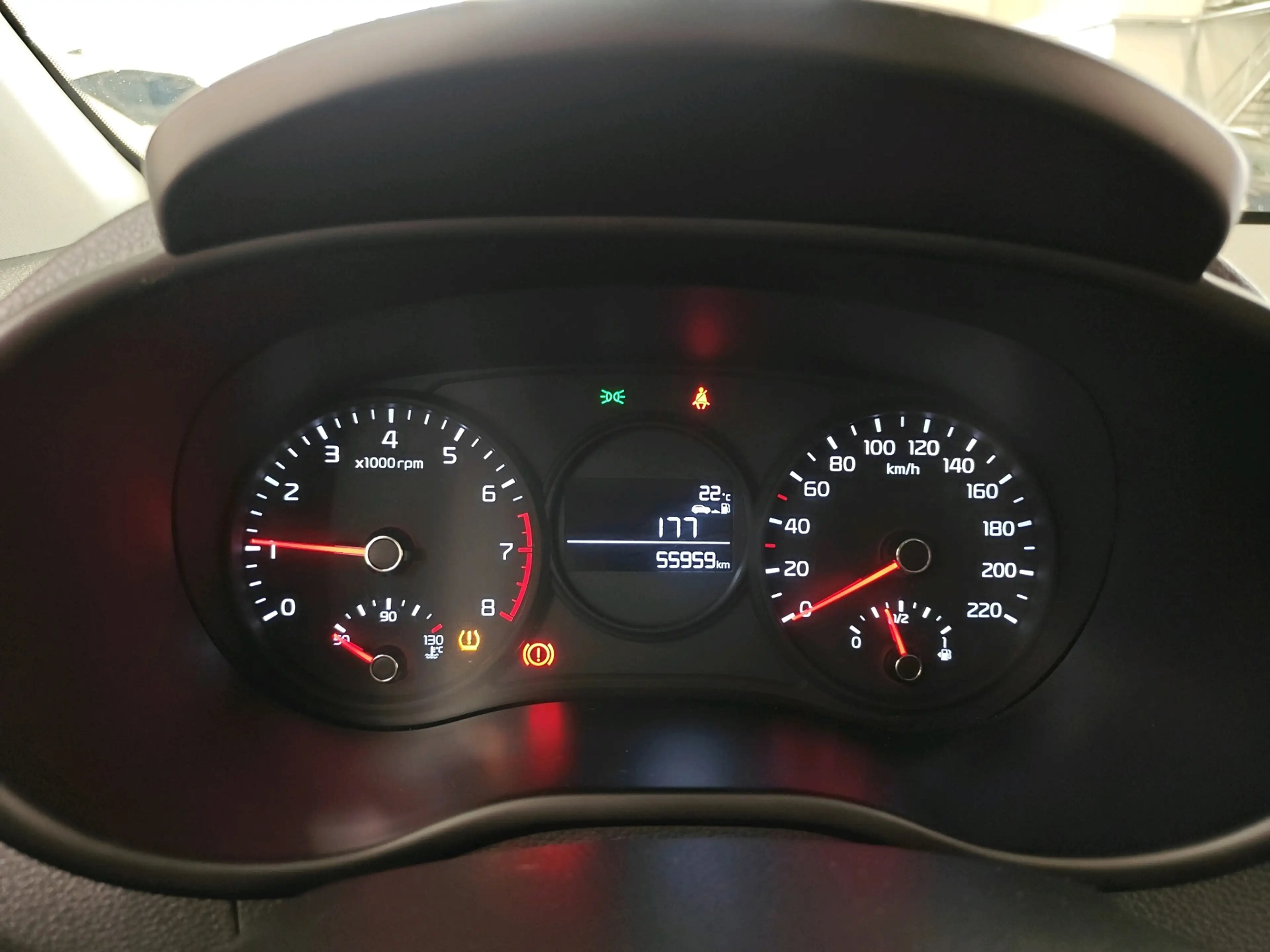 Kia Picanto 1.0 CVVT 67pk ComfortPlusLine Navigator | Apple Ca — photo 8