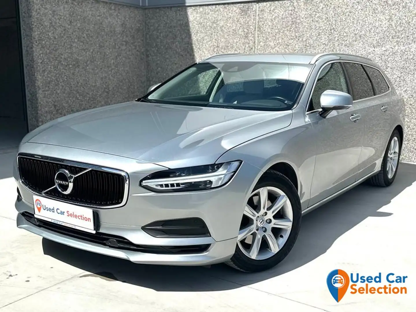 Volvo V90 V90 D3 Geartronic Momentum Argent - 1