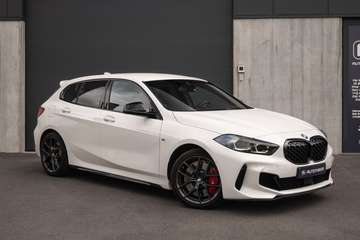 M135iXAS OPF / M Sport zetels / Rode remklauwen / Carplay