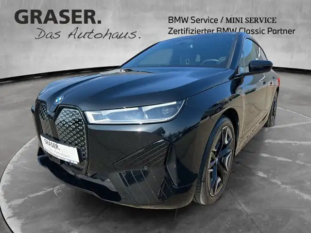 BMW iX xDrive50 SPORTPAKET AHK SKY LOUNGE UVM.