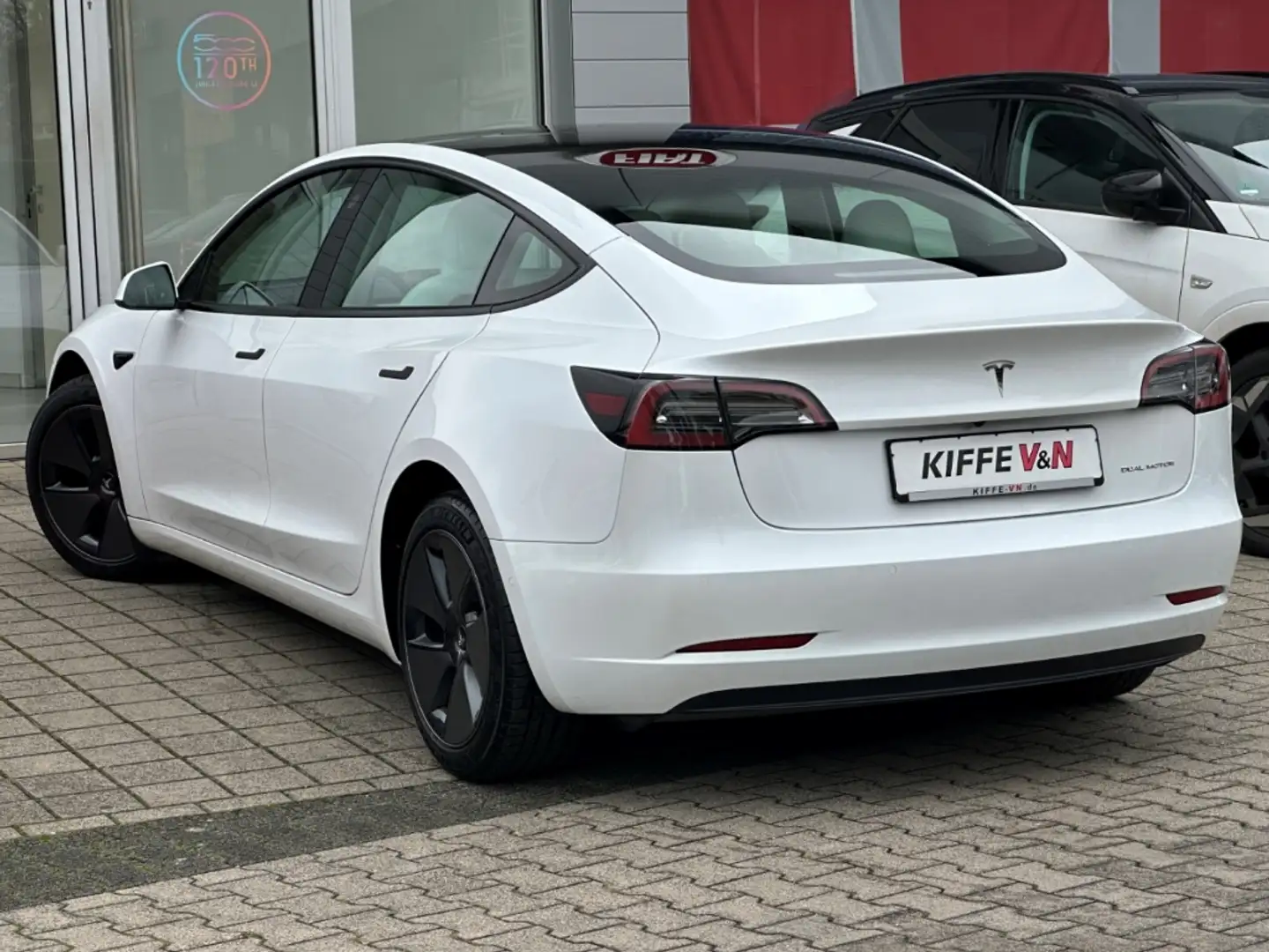 Tesla Model 3 Long Range Dual AWD Weiß / Weiß Weiß - 2