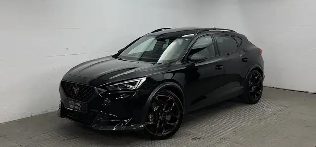 CUPRA Formentor VZ5 2.5 TSI 4D CARBON PANO+MEMO+360+
