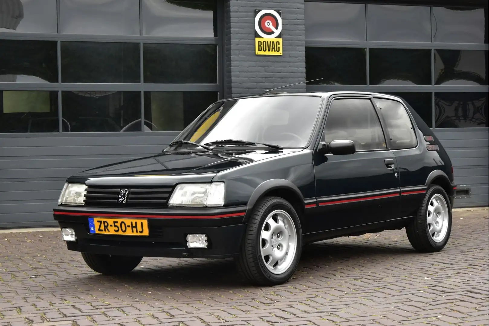 Peugeot 205 1.9 GTI Vert - 1