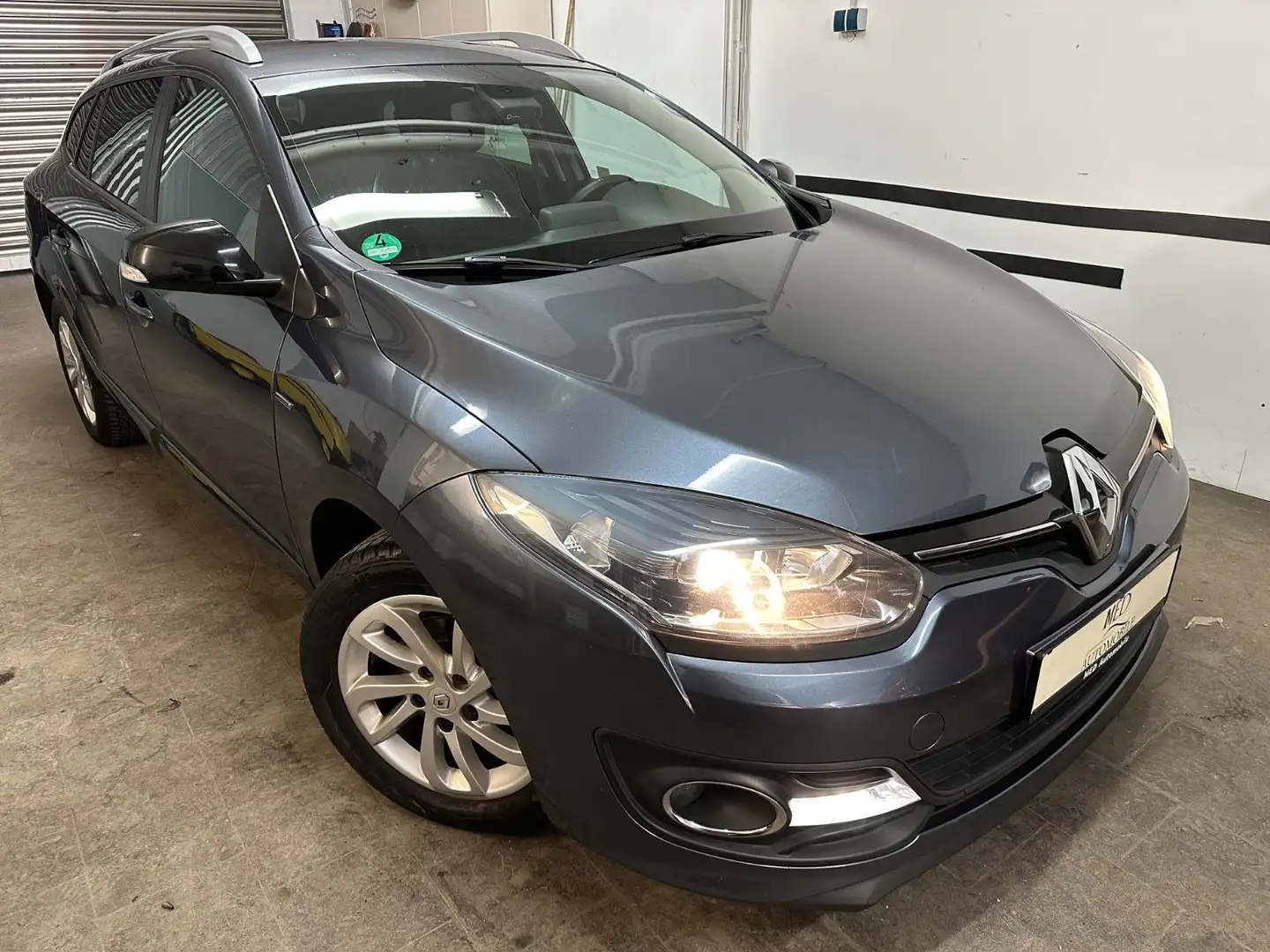 Renault Megane III Grandtour Limited Gris - 1