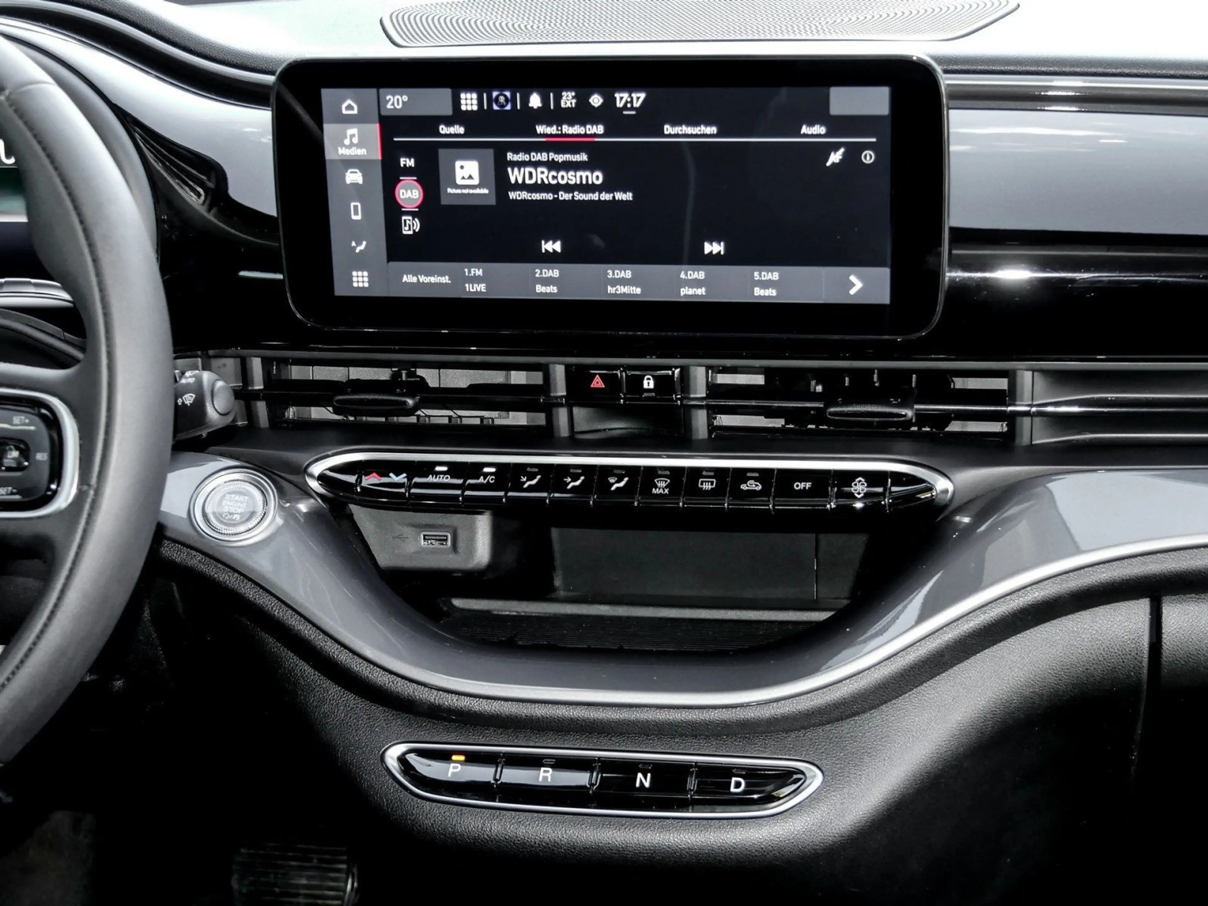 Fiat 500e Neuer 500 Base*PDC*Klimaautomatik*CarPlay* — photo 7