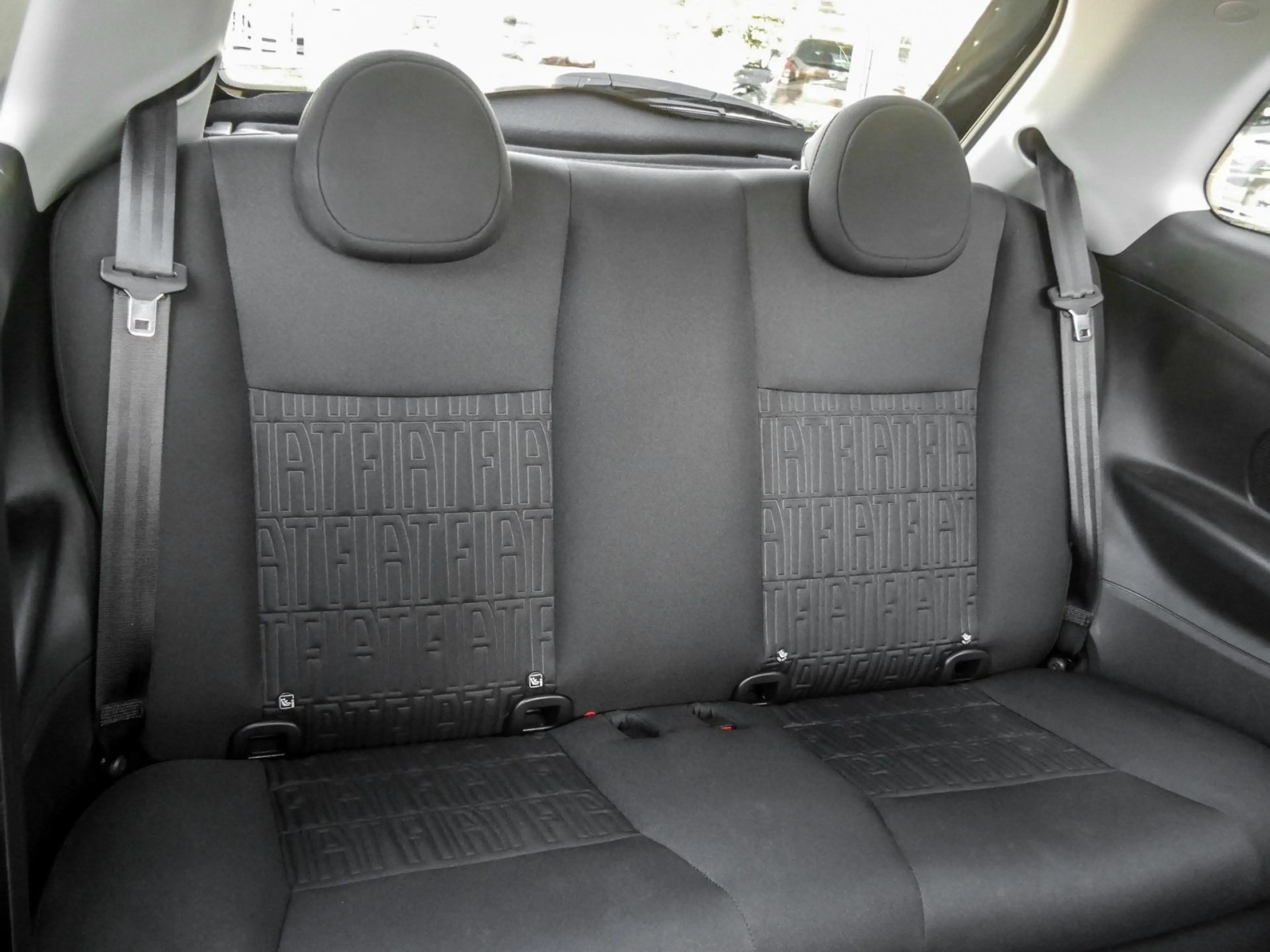 Fiat 500e Neuer 500 Base*PDC*Klimaautomatik*CarPlay* — photo 4