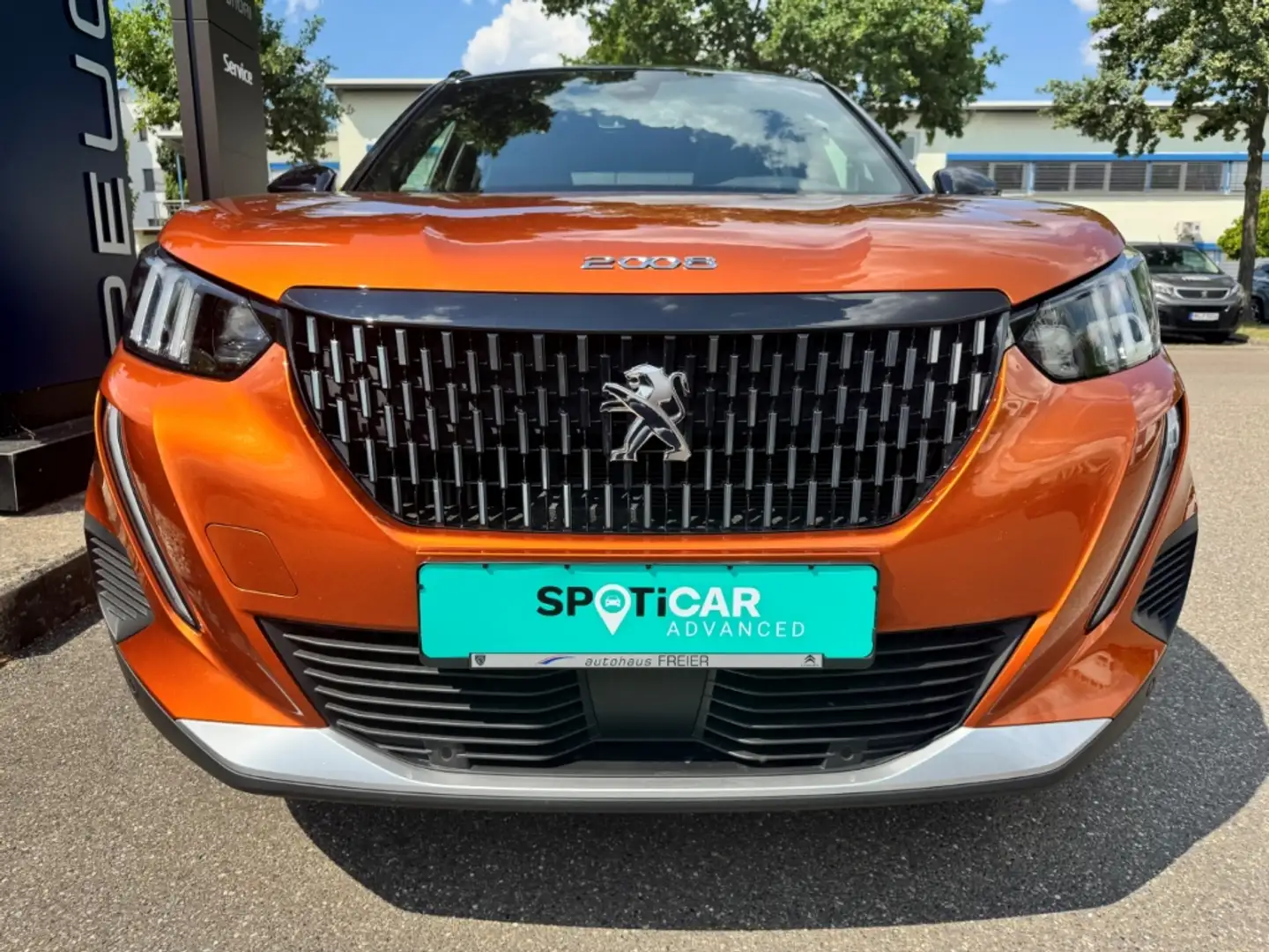 Peugeot 2008 GT 1.5 BlueHDi 130 EU6d El. Panodach Navi LED ACC Orange - 2