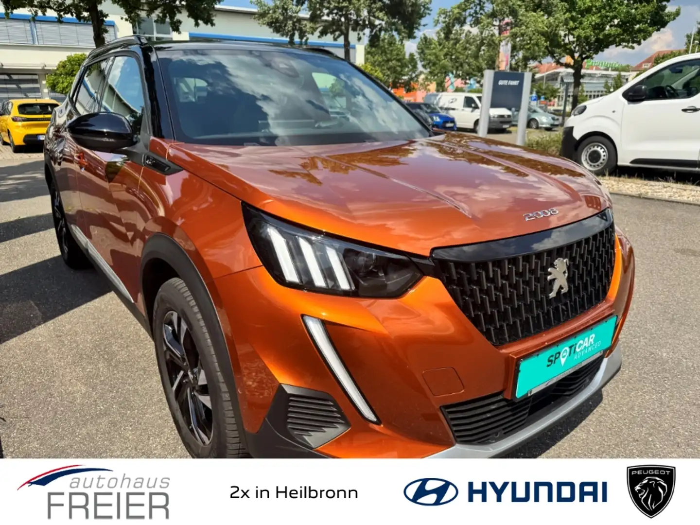 Peugeot 2008 GT 1.5 BlueHDi 130 EU6d El. Panodach Navi LED ACC Orange - 1
