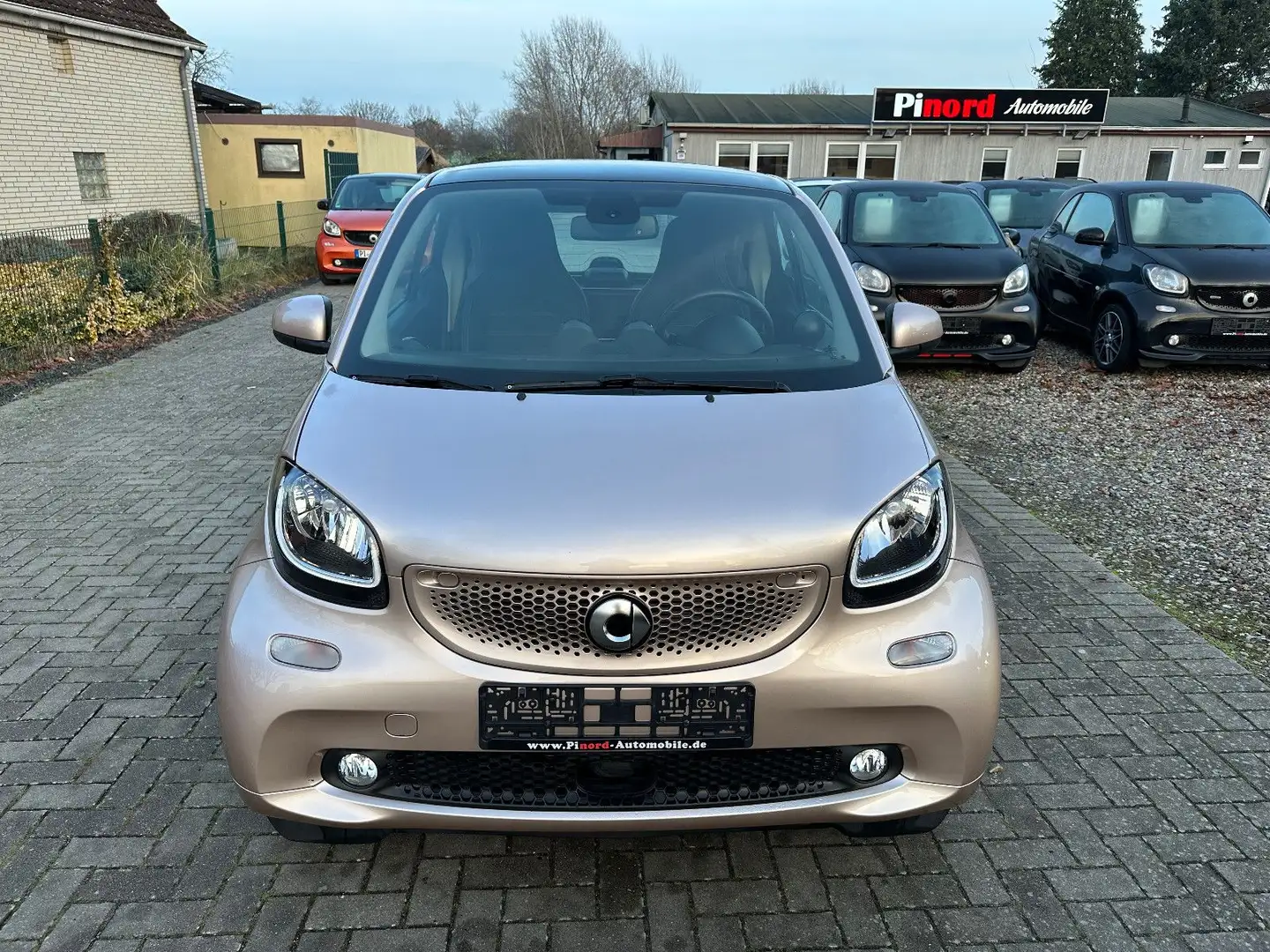 smart forTwo Prime SPORT-90PS-LED-PANO-NAVI-KAM-S.HEIZ Beige - 2