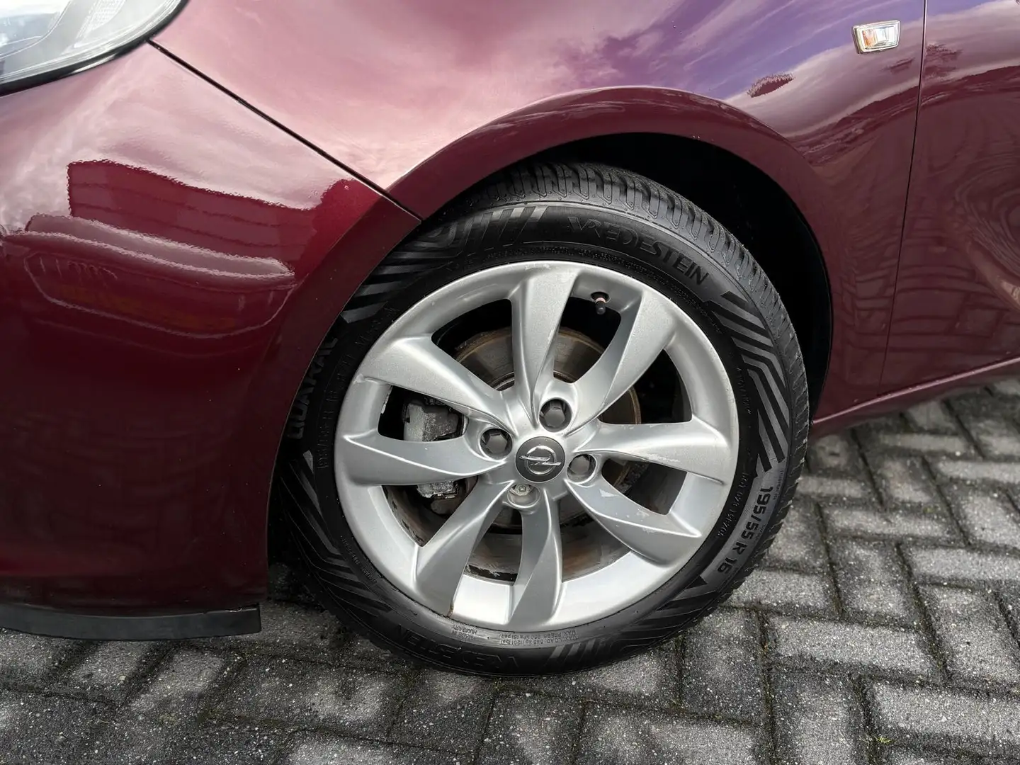 Opel Adam 1.2 | Cruise | City Steering | Airco | LMV | Rot - 2