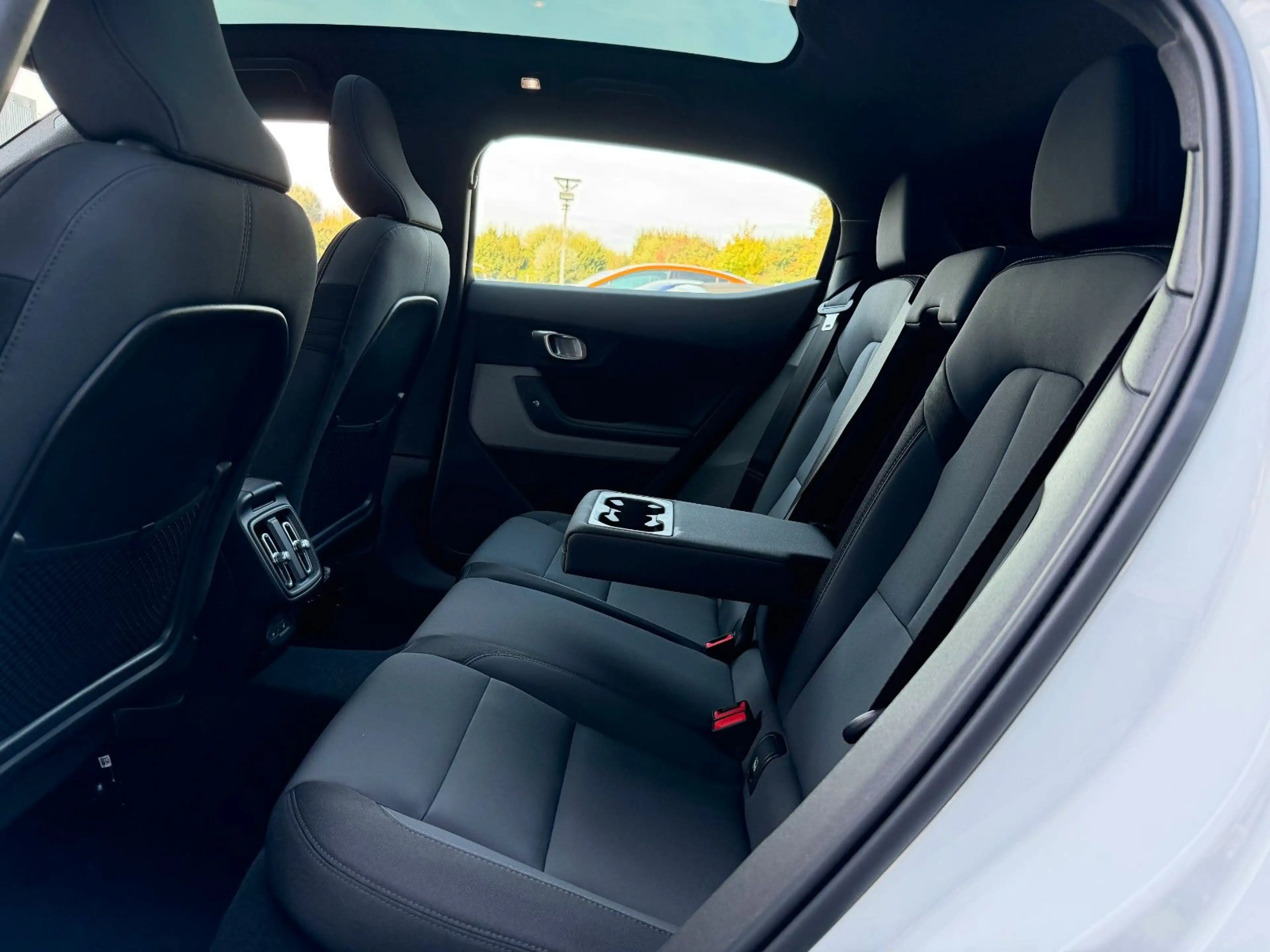 Polestar 2 DUAL AWD*PLUS*PILOT*NEUES MODELL*82kWh*96,7% — photo 8