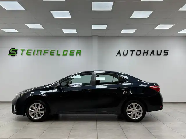 Toyota Corolla view 4