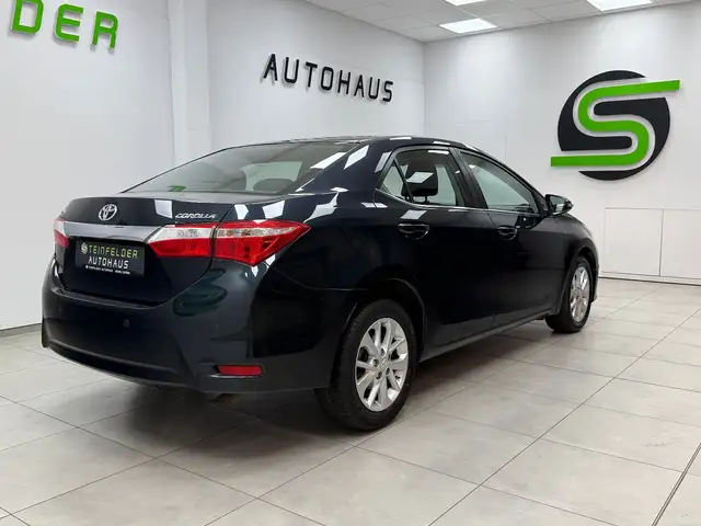Toyota Corolla view 7