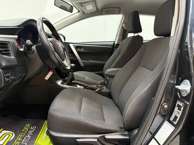 Toyota Corolla view 10