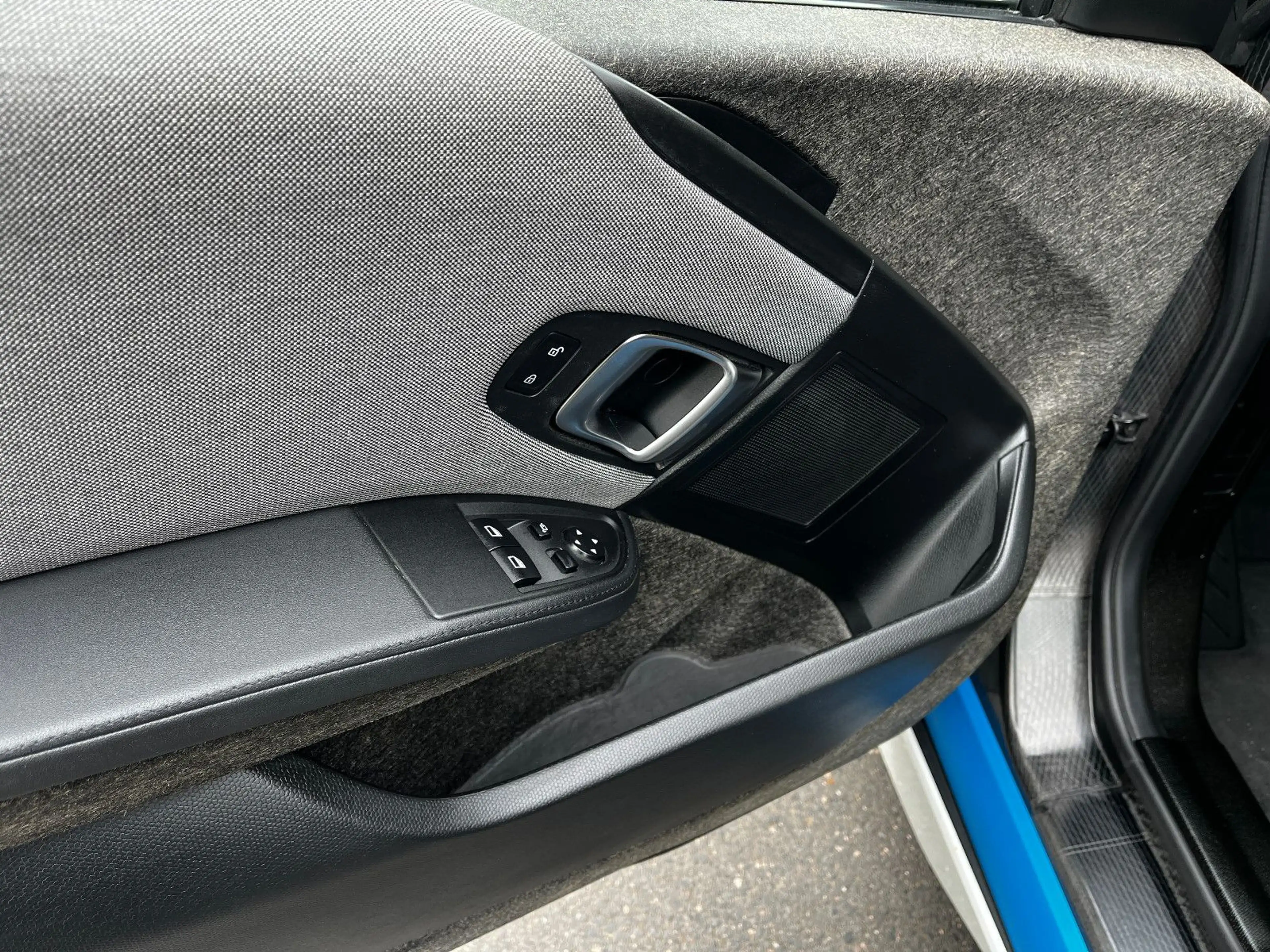 BMW i3 120 Navi LED WP 19"schwarz Comfort DAB — photo 14