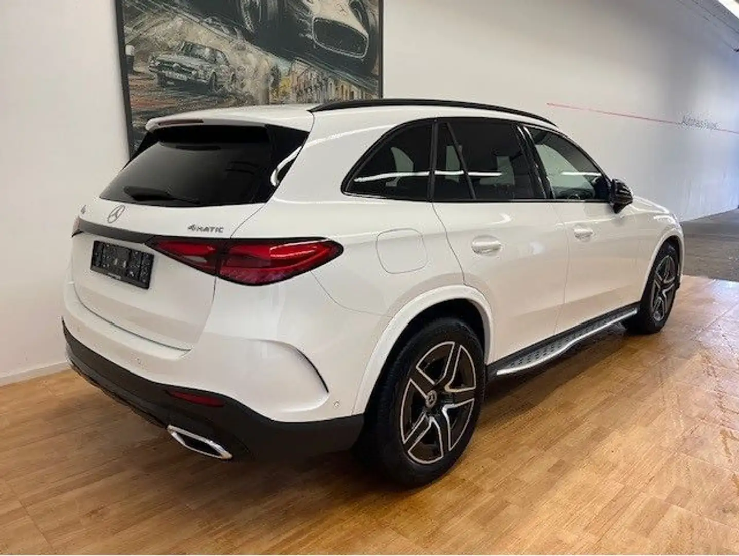 Mercedes-Benz GLC 300 d 4Matic AMG-Line AHK Nightpaket Weiß - 2