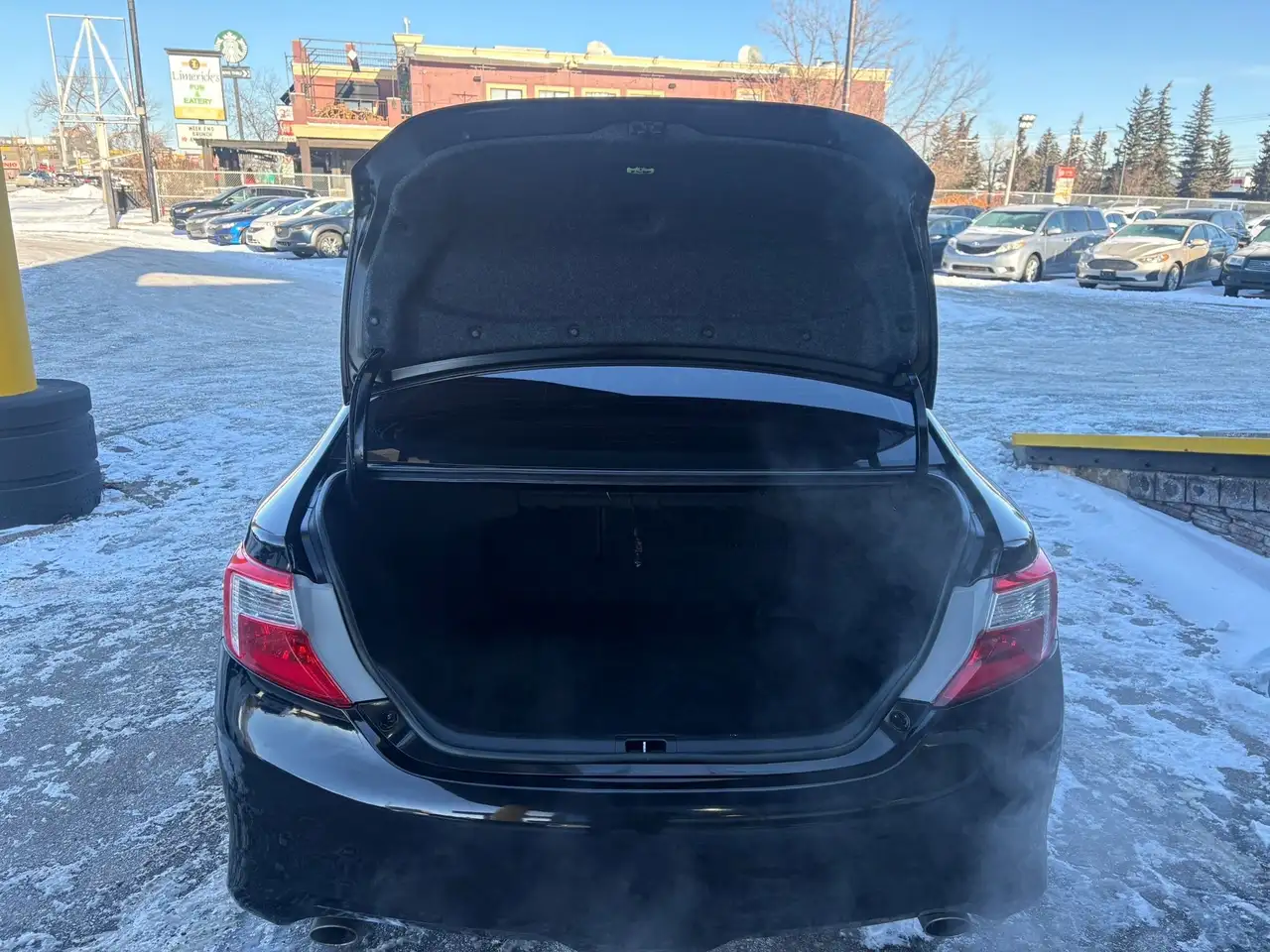 Toyota Camry снимка Toyota Camry
