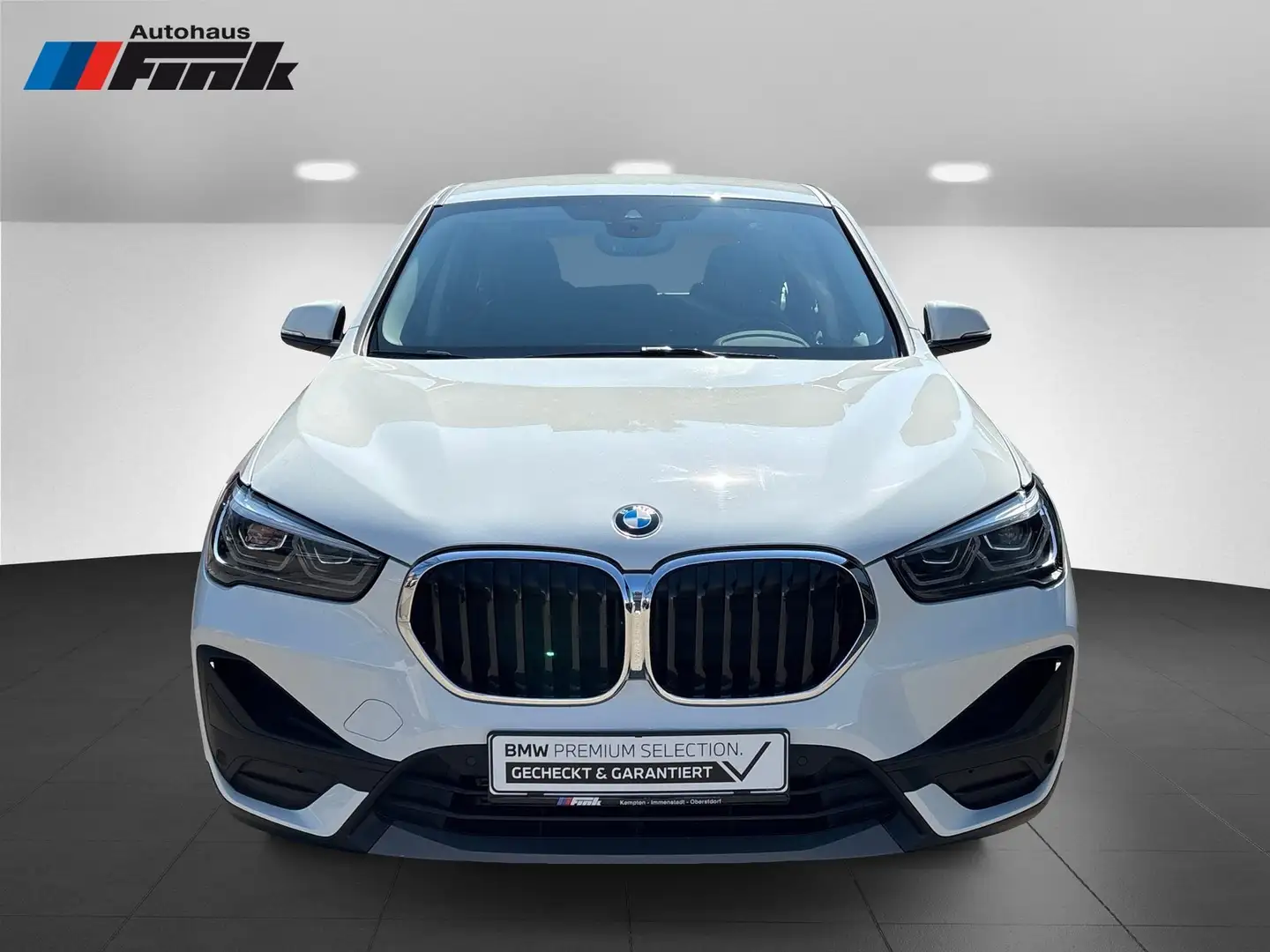 BMW X1 sDrive18d (2019 - 2022) Advantage DAB LED Wit - 2
