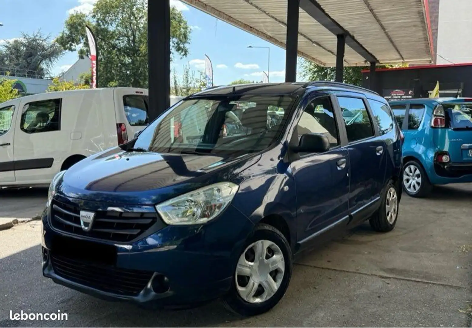 Dacia Lodgy 1.2 Essence Année 2016 156.000KM Certifié 7 Places Bleu - 1