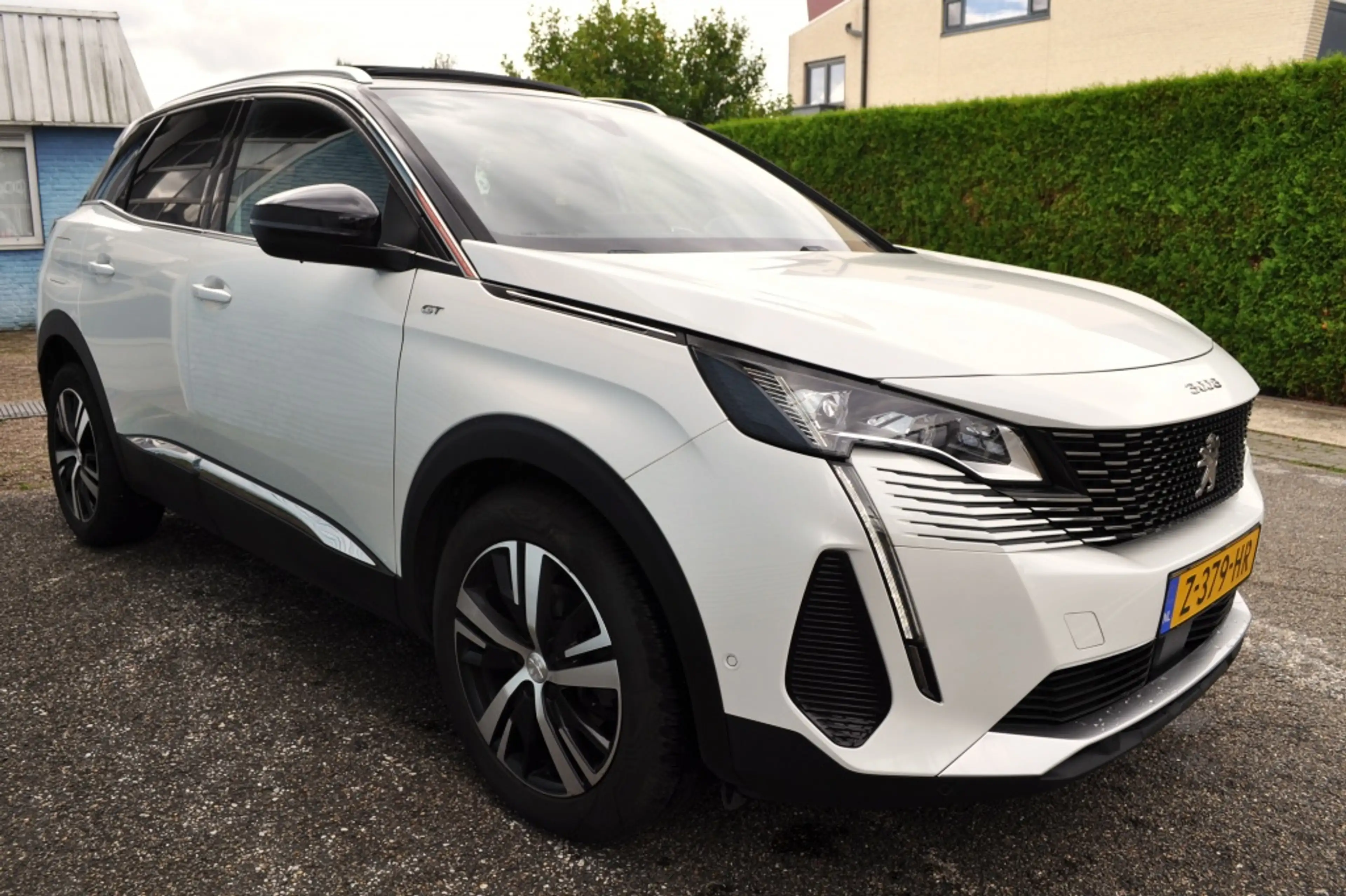 Peugeot 3008 1.2 GT Pano trh Nav adapcrc Cam — photo 5