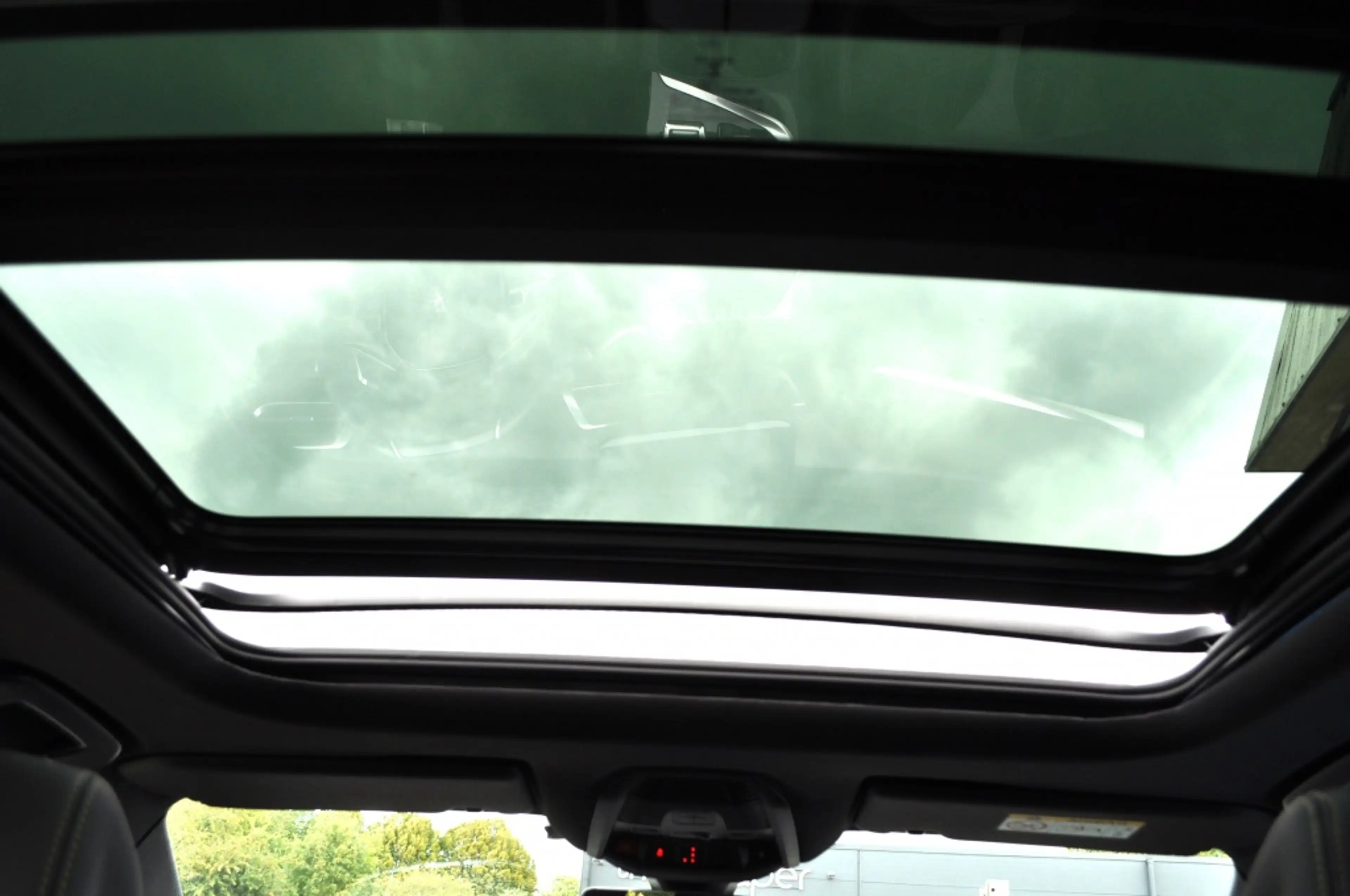 Peugeot 3008 1.2 GT Pano trh Nav adapcrc Cam — photo 9