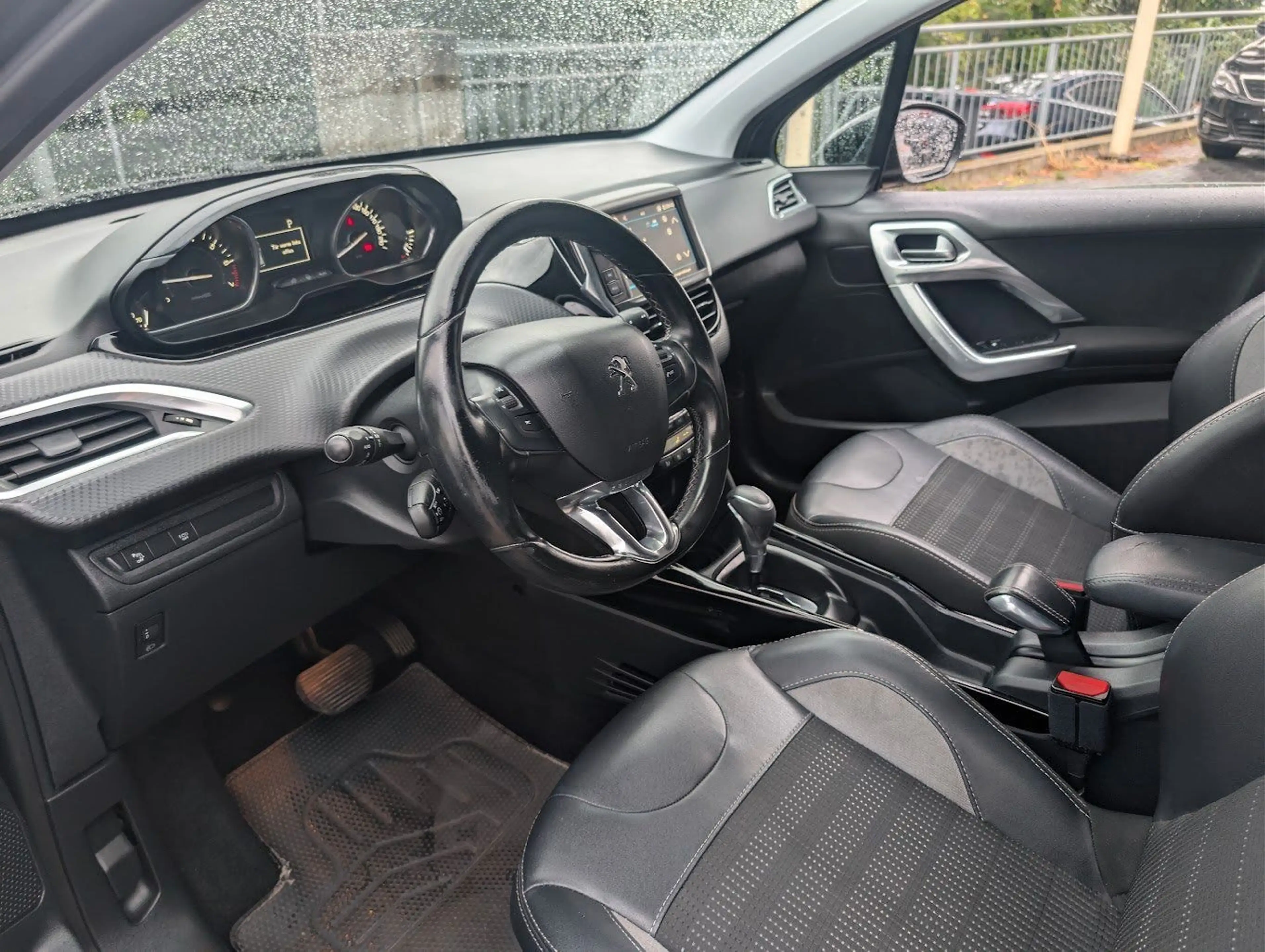Peugeot 2008 2008 Allure Automatik. NAVI. Kamera. PDC — photo 9