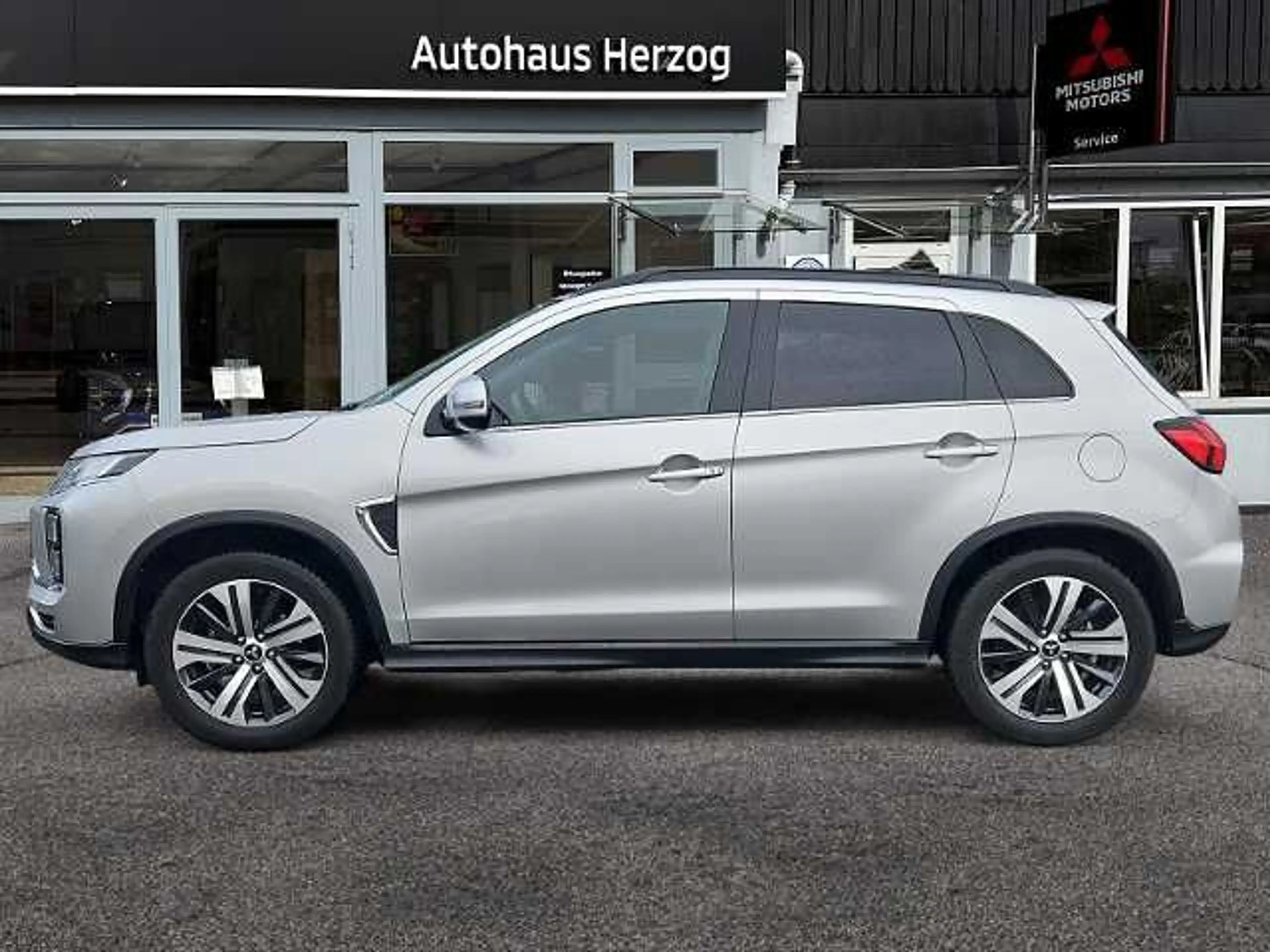 Mitsubishi ASX Intro Edition+ 2.0 2WD *PDC VORN* — photo 2