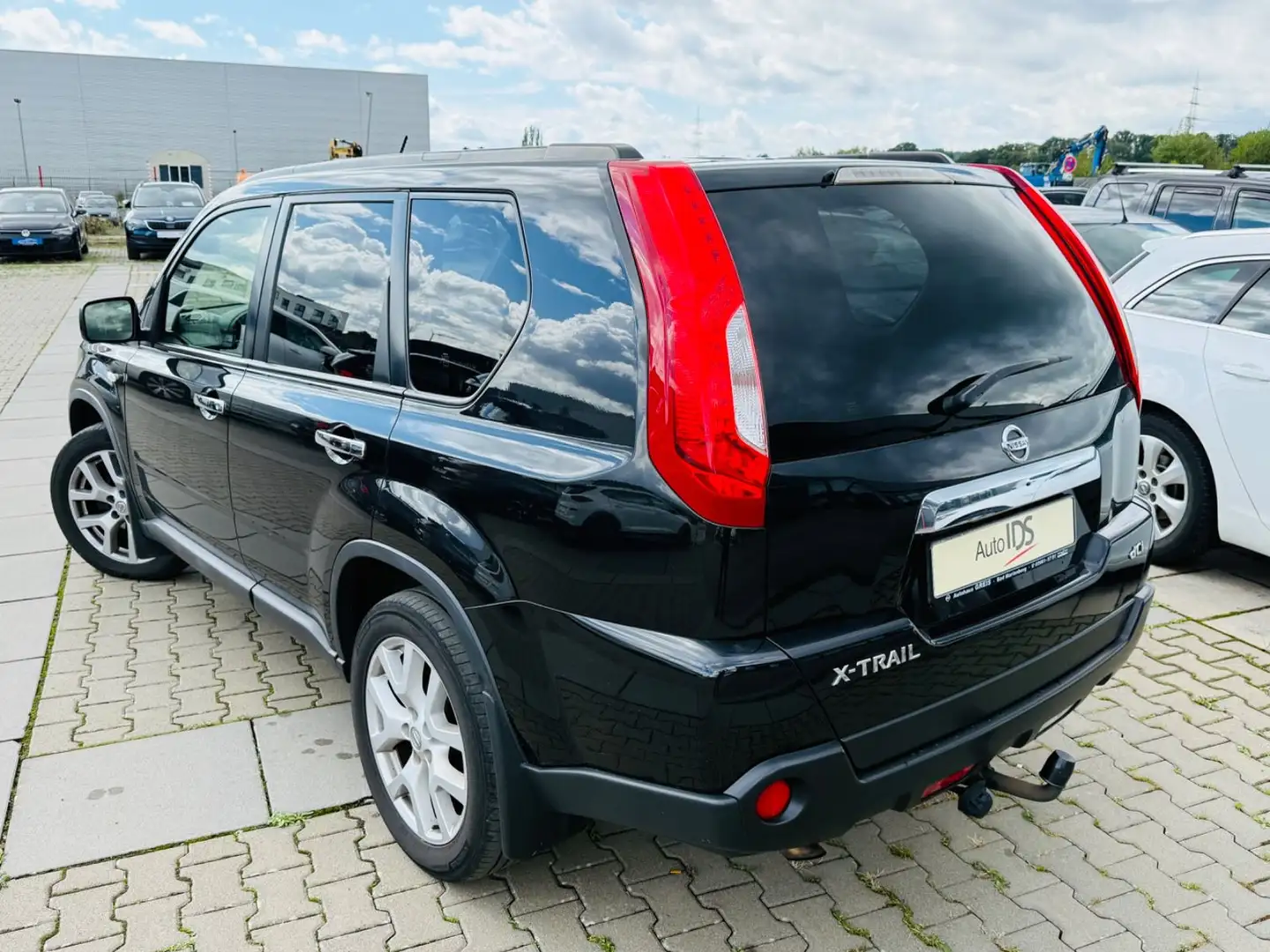 Nissan X-Trail I-Way 4x4 Aut/Navi/Kam/Pano Schwarz - 2