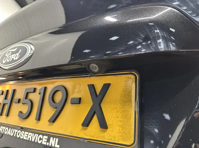 Ford C-Max view 13