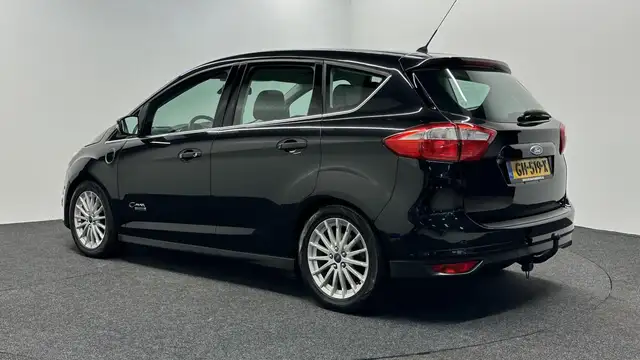 Ford C-Max view 4