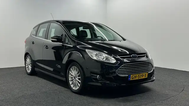 Ford C-Max view 3