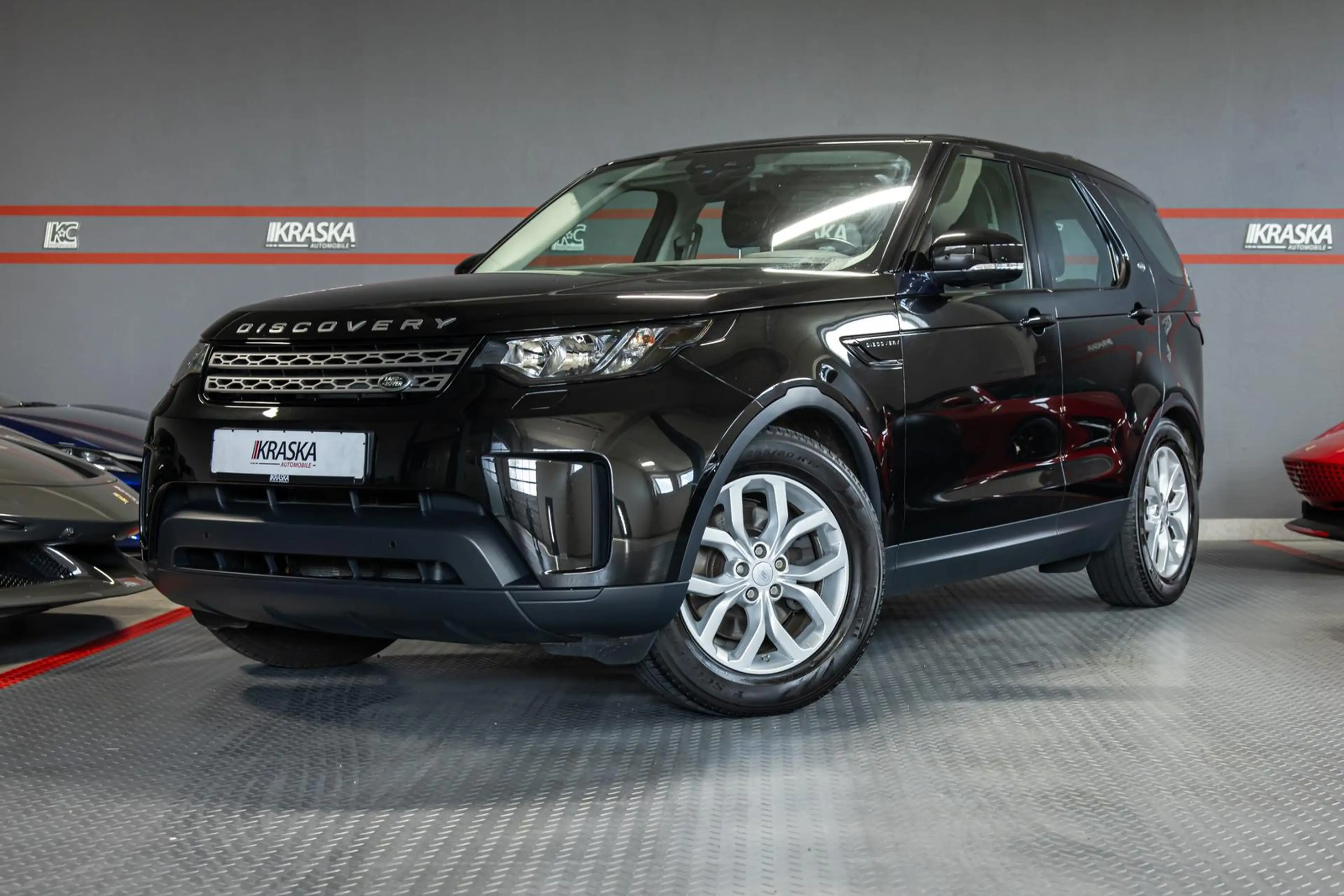 Land Rover Discovery 2.0 SD4 AWD SOUND AHK 4xSHZ 7-SITZER — photo 2