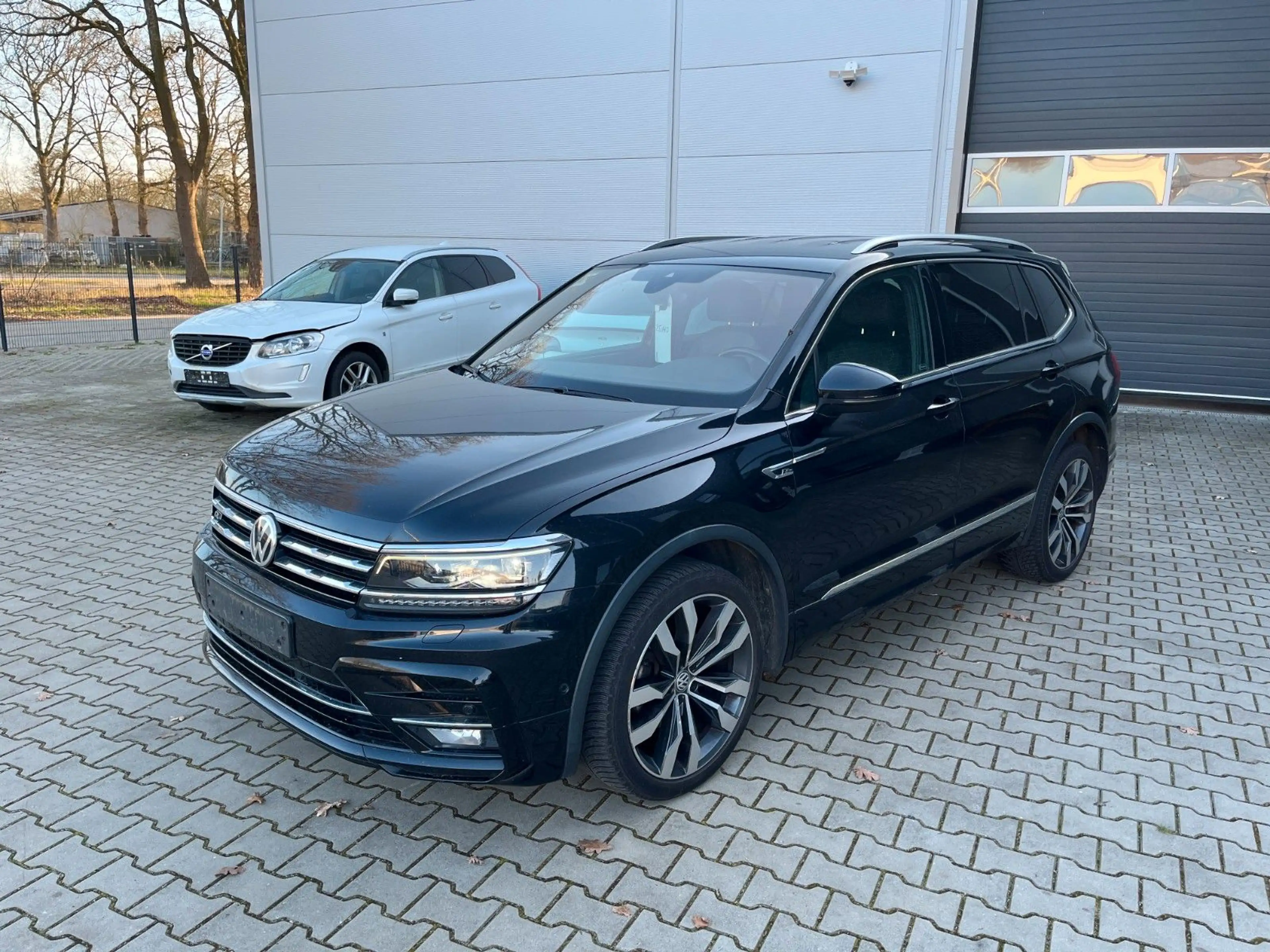 Volkswagen Tiguan Allspace Tiguan Highline R Line/Led/Led/Navi/eSitz/20Zoll — photo 2