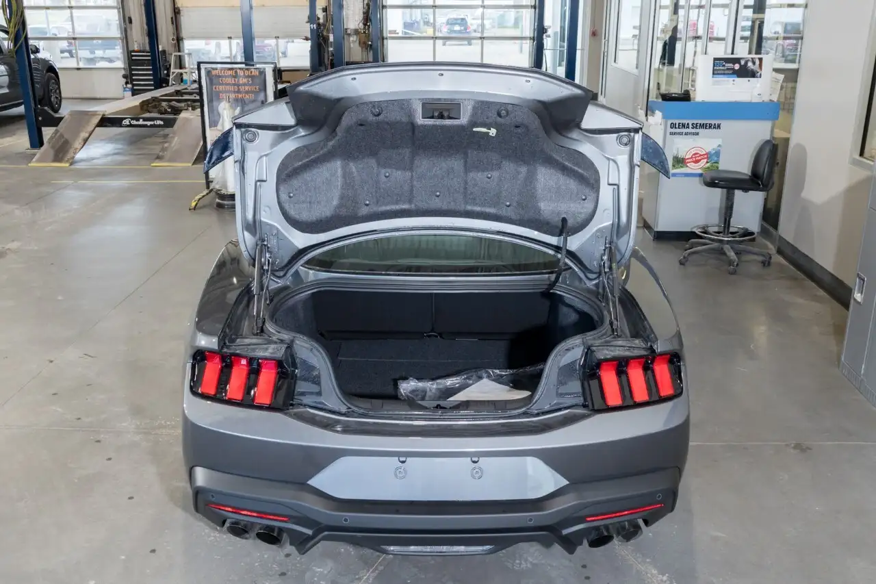 Ford Mustang снимка Ford Mustang