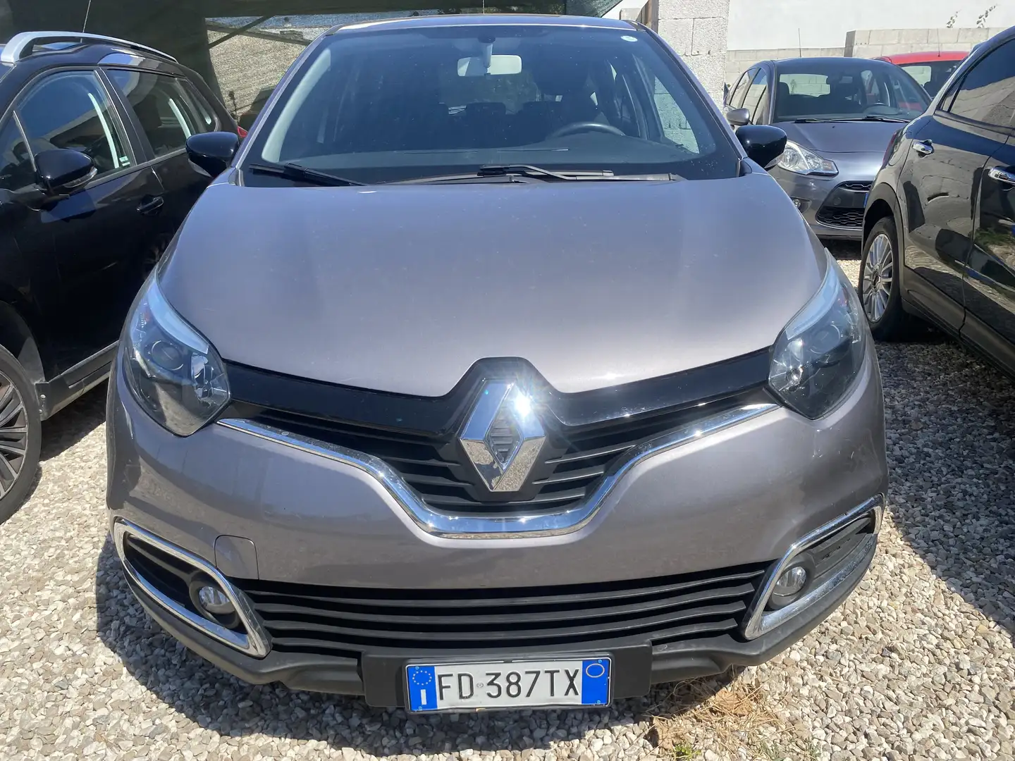 Renault Captur Captur I 2013 1.5 dci Zen (live) 90cv E6 Gris - 1