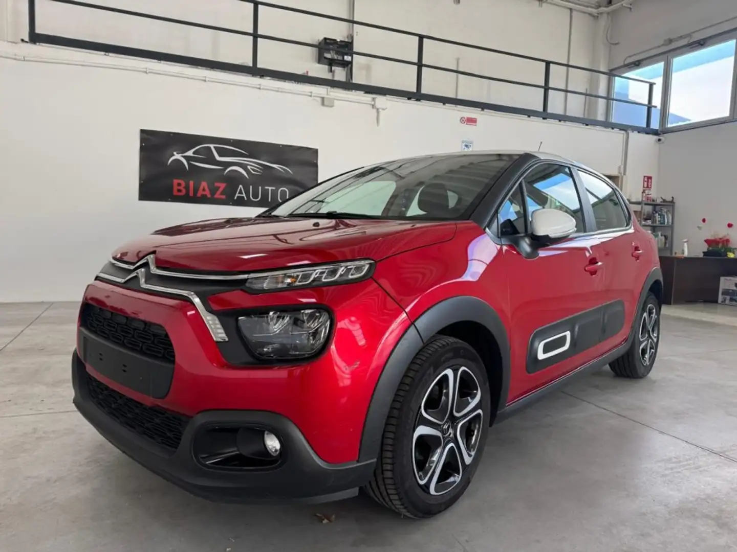 Citroen C3 PureTech 110 S&S  Shine Pack Rojo - 1