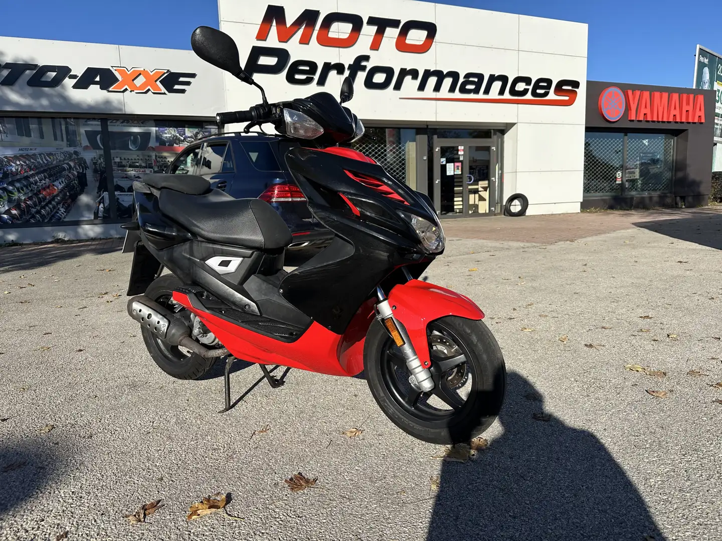 Yamaha Aerox Zwart - 1