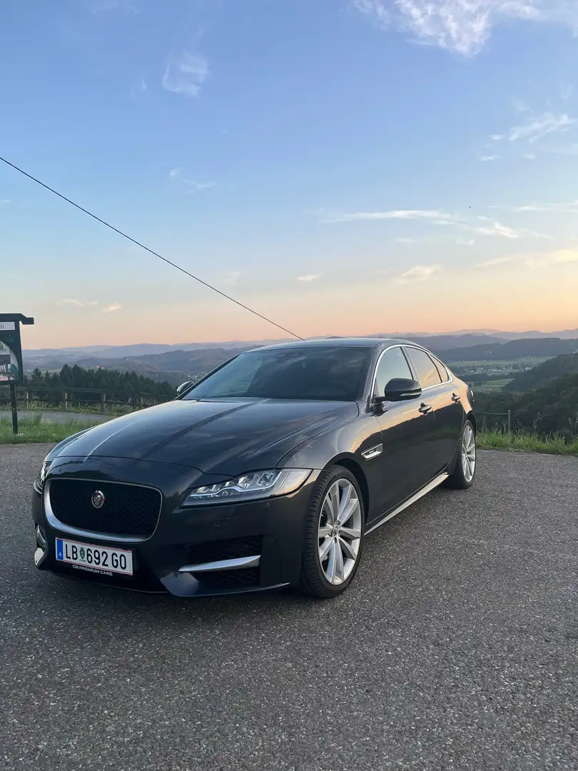 Jaguar XF 20d AWD R-Sport Aut. - 1