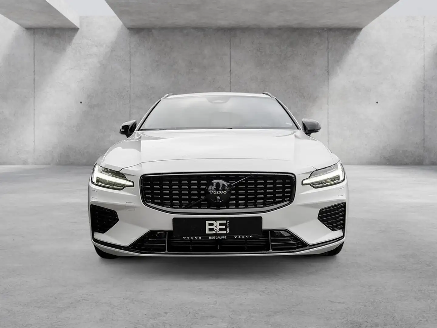 Volvo V60 T6 Recharge Plus Dark AWD NAVI PANO 360° Wit - 2