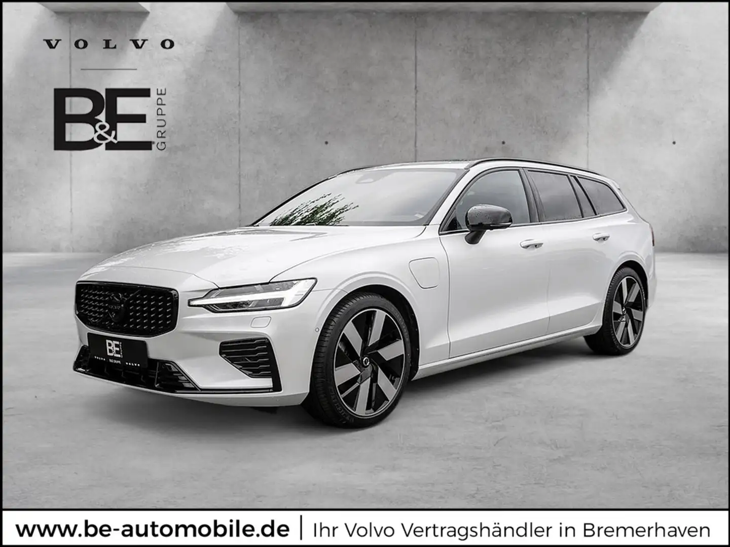 Volvo V60 T6 Recharge Plus Dark AWD NAVI PANO 360° Wit - 1